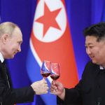 Los líderes de Rusia y Corea del Norte, Vladímir Putin y Kim Jong-un, firmaron en la víspera el llamado "Acuerdo Integral de Asociación Estratégica", la nueva hoja de ruta para sus relaciones bilaterales