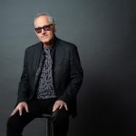 Fotografía cedida por Francisco Fernández donde aparece el cantautor venezolano Yordano quien anunció este miércoles su nuevo álbum, 'Ida y vuelta', con el que viajó a su infancia y adolescencia, y que lo volvió rockero tras cuarenta años de trayectoria. El álbum, que saldrá en los próximos meses, tiene 10 canciones, cinco de ellas inéditas y el resto son versiones de las canciones de rock de otros artistas, los más importantes de su vida. EFE