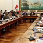 La Subcomisión de Acusaciones Constitucionales del Congreso de Perú dio cuenta este martes de que ha recibido una denuncia constitucional por cohecho contra la presidenta Dina Boluarte, presentada la semana pasada por el fiscal general interino, Juan Carlos Villena, como parte del caso 'Rolexgate'. EFE