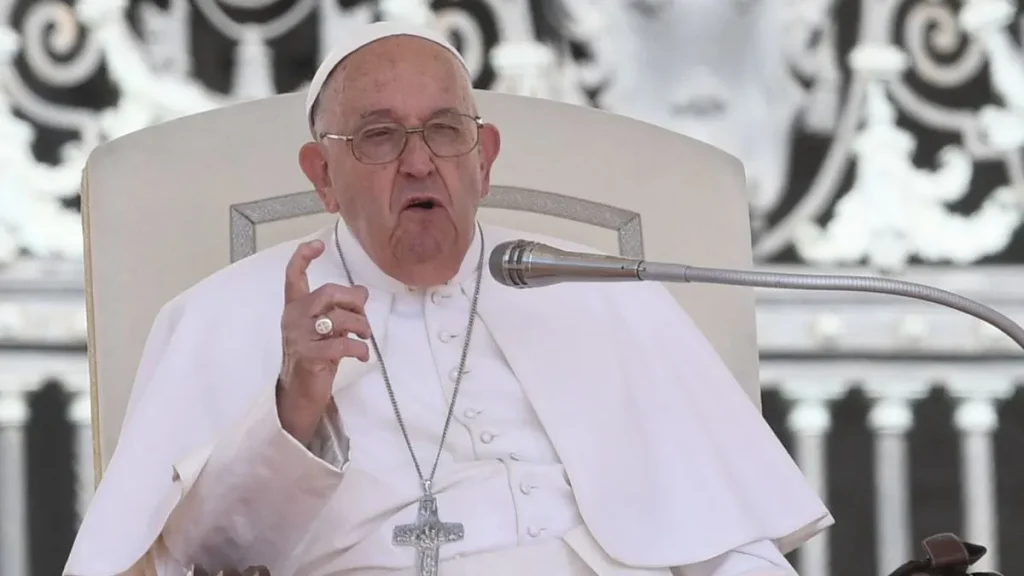 l papa Francisco abogó este viernes ante los líderes del G7, las siete democracias más avanzadas del mundo, por dar una dimensión ética a la Inteligencia Artificial (IA) y avisó de su uso en las guerras y la industria armamentística.