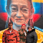 El artista ecuatoriano, Andaluz the artist rindió homenaje a su bisabuela plasmando su historia en un mural de New York .Foto Andaluz the artis