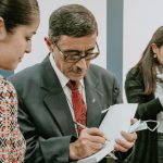 El Dr. Jorge Morales Álvarez, durante la presentación del libro de Derecho Civil denominado “La Persona y La Familia”, en abril de 2023.