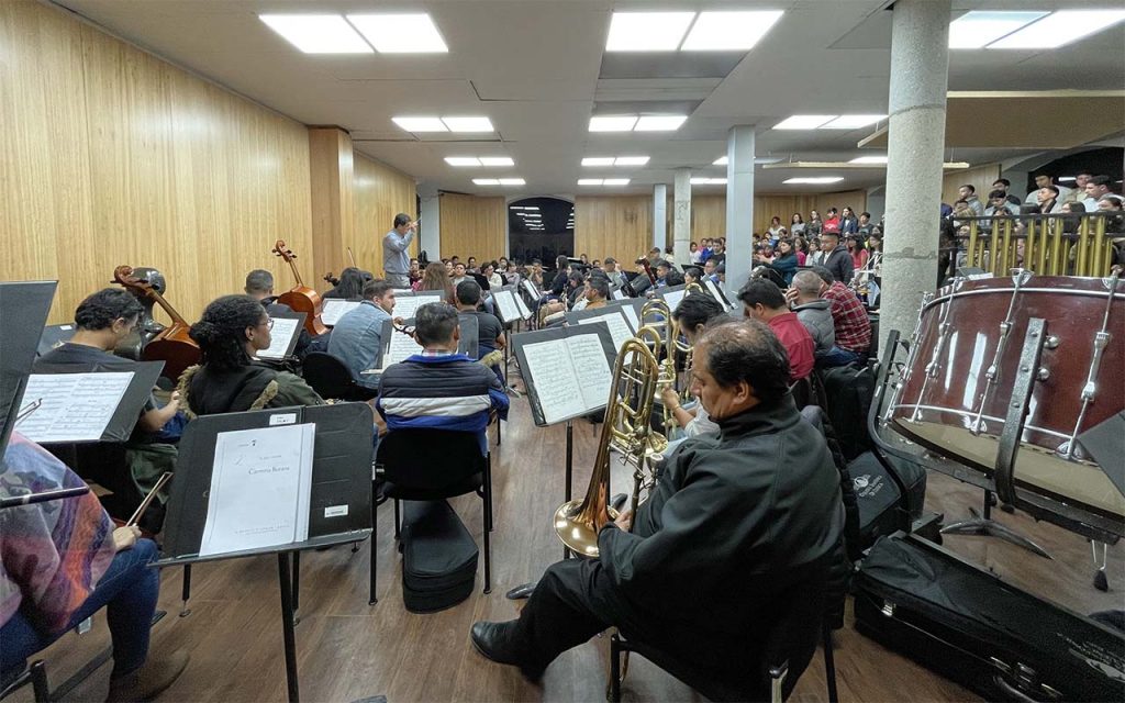 Ensayos de la obra Carmina Burana a cargo de la Orquesta Sinfónica de Cuenca y los coros invitados.