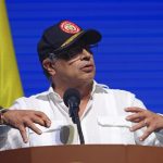 El sindicato de maestros de Colombia anunció este martes una huelga a partir de mañana en rechazo a la Ley Estatutaria de Educación que se estudia en el Congreso, una iniciativa del Gobierno del presidente Gustavo Petro