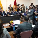 Legisladores del Azuay, durante la comparecencia de funcionarios del Hospital de Especialidades “José Carrasco Arteaga” del IESS de Cuenca.