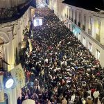 Esto es lo que se evidenció durante el recital en la calle Benigno Malo y que, según el Intendente de Azuay, no tenía permiso.