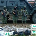 Militares decomisaron explosivos en el cantón Camilo Ponce Enríquez.