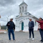 La iglesia con el monumento a la Virgen es parte de los atractivos del barrio Virgen de Bronce. XCA