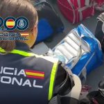 La fuerzas de seguridad han detenido a 50 personas de la mayor organización de narcoveleros del mundo, que traficaba entre Sudamérica y Europa, en una operación de España con autoridades noruegas, norteamericanas y británicas y el Centro Europeo de Operaciones Marítimas contra el Narcotráfico, desarrollada en varios países. Las fuerzas de seguridad efectuaron registros en varias localidades españolas, así como en Panamá, Colombia, Trinidad y Tobago, Portugal, Noruega, Bulgaria y Reino Unido. EFE