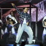 La paternidad ha dado un giro a la vida del cantante colombiano Maluma, quien asegura que "todo cambió" desde que nació su primera hija Paris el pasado marzo y que ser papá le "encanta"