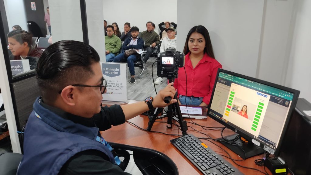 Las personas deben cancelar el valor del pasaporte y agendar una cita en la plataforma virtual.