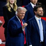 El Partido Republicano coronó a Donald Trump como su candidato a la Casa Blanca y a la vicepresidencia, el senador J.D. Vance.