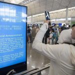Dicha actualización defectuosa provocó que diversas computadoras estén atrapadas en un ciclo de arranque, también conocido en el sector como la "Pantalla Azul de la Muerte", afectando a servicios aeroportuarios, aerolíneas, redes ferroviarias, medios de comunicación y otras organizaciones en todo el mundo