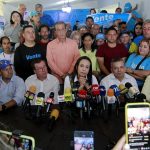 La líder opositora venezolana María Corina Machado cuestionó el "interés repentino" del Gobierno del presidente Nicolás Maduro por retomar los diálogos con Estados Unidos