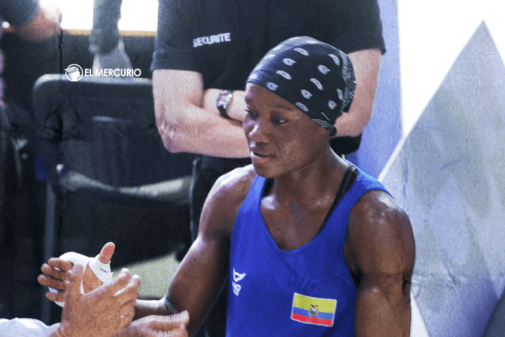 La boxeadora María José Palacios aseguró diploma olímpico al estar entre las ocho mejores en su categoría.