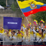 La delegación ecuatoriana estuvo presente en la inauguración de los Juegos Olímpicos de Paris 2024.