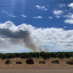 Los residentes de unas 200 casas en la isla hawaiana de Kauai han sido evacuados y trasladados a albergues a raíz de los incendios forestales que se han registrado en el área