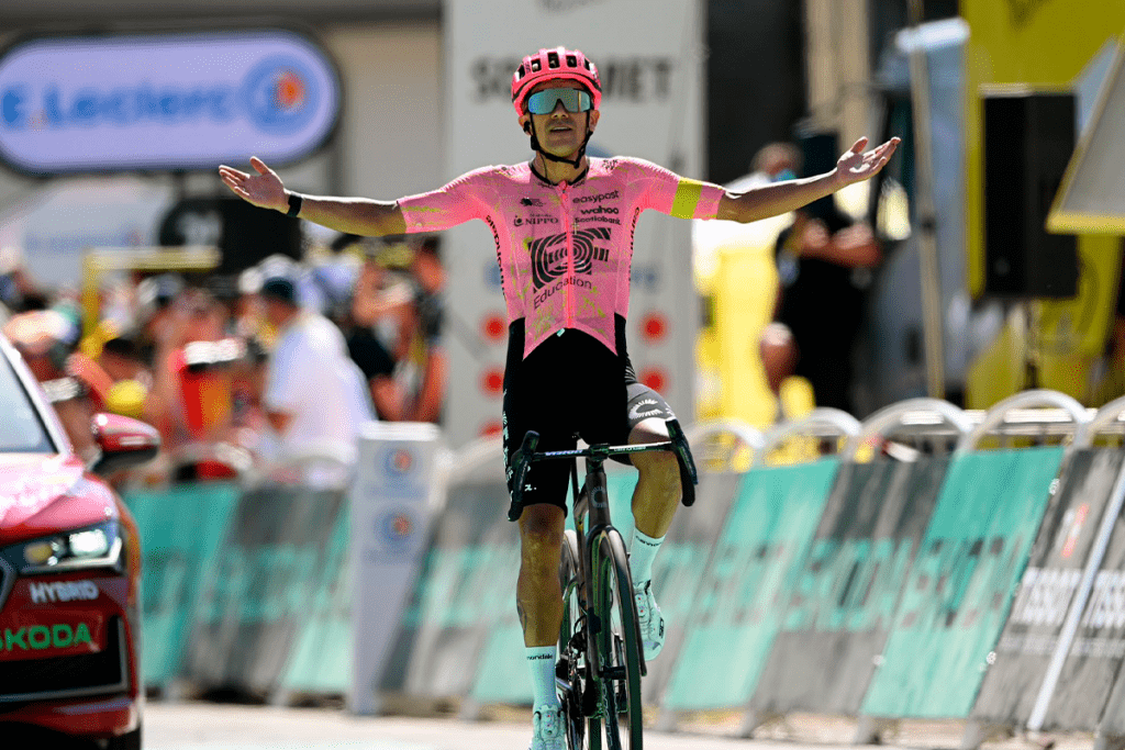 Richard Carapaz se llevó el triunfo de la etapa 17 del Tour de Francia 2024. Foto Captura Pantalla