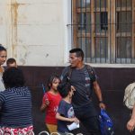 La liberación de migrantes que recién ingresaron de forma irregular a EE.UU. ha disminuido en un 70 % desde que se implementaron las restricciones impuestas en la frontera