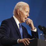 Tres legisladores demócratas pidieron este jueves por la noche al presidente Joe Biden que se retire de la candidatura de su partido a las elecciones