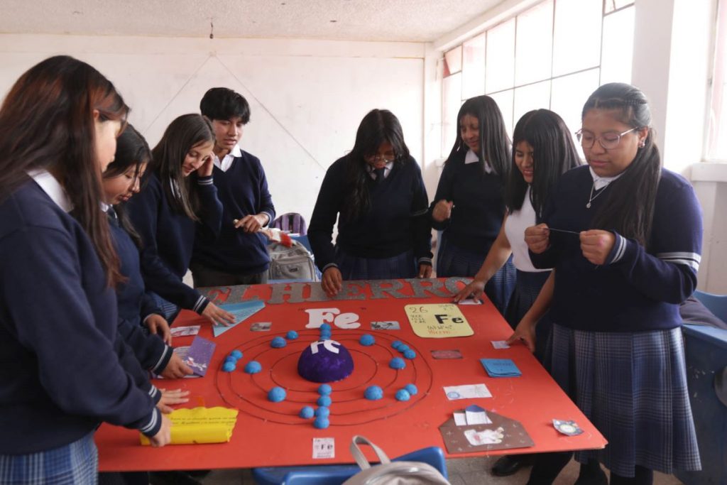 La malla curricular de las instituciones educativas incluirá la materia de Cívica para el periodo 2024-2025.