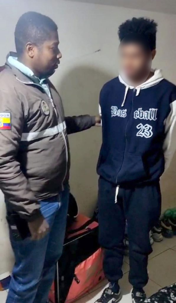 Hombre de 18 años fue detenido como parte de las investigaciones. Cortesía