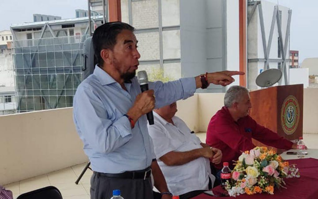 Dirigentes de la Federación de Transporte Liviano, Mixto y Mediano del Ecuador (Fenacotrali), se reunieron con el Gobierno y ya no prevén paralizaciones.