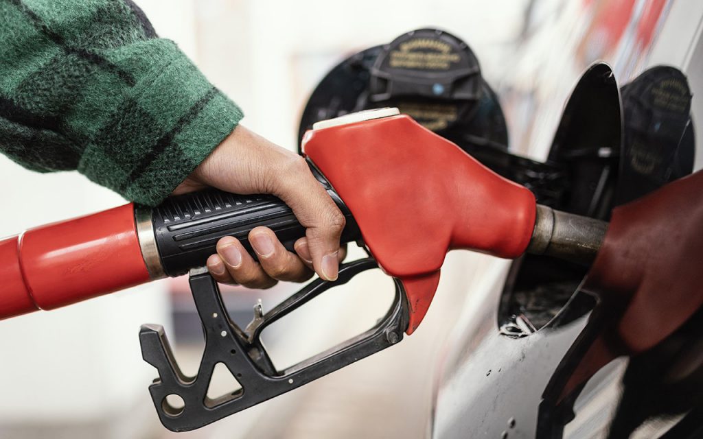 Desde mañana sube el precio de los combustibles tras la liberación de los subsidios.