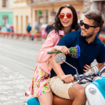 Elegir las gafas adecuadas puede realzar cualquier look fácilmente.