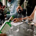 - La cata de vinos, así como la formación y especialización en temáticas estrechamente relacionadas con el sentido del gusto, producen efectos "diferenciales y distintivos en las redes neuronales"