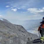 El área afectada por el incendio forestal en El Quingo aumentó de 400 a 850 hectáreas.