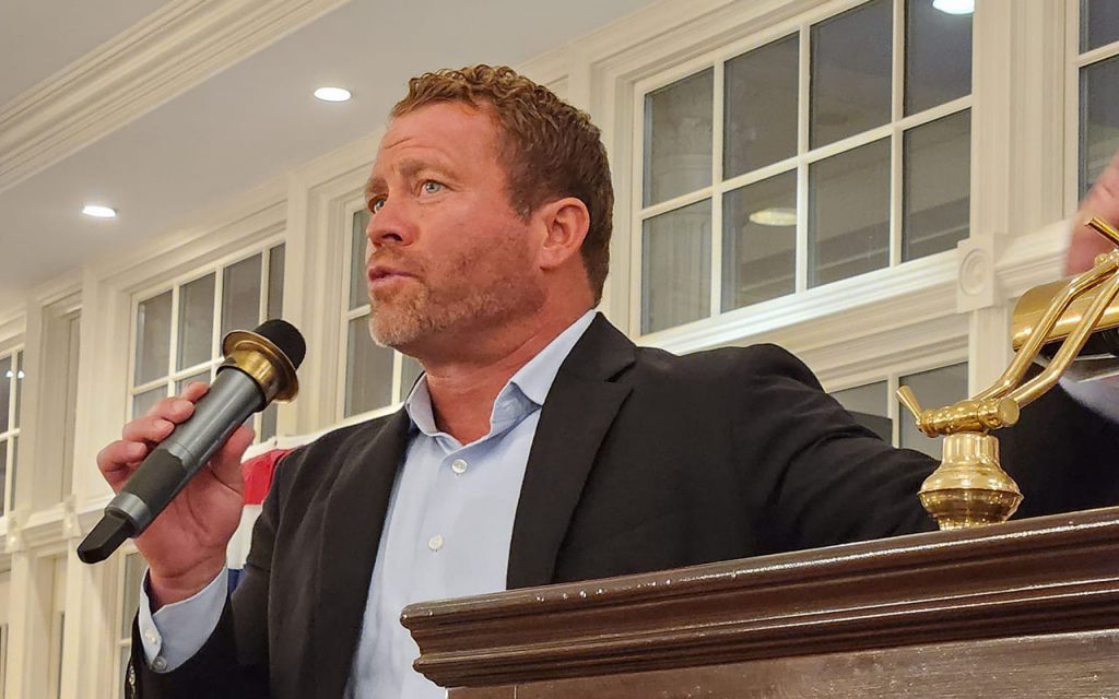 El activista, Tim Ballard, quien inspiró la película ‘Sounds of Freedom’, llegará a Cuenca.