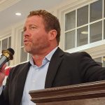 El activista, Tim Ballard, quien inspiró la película ‘Sounds of Freedom’, llegará a Cuenca.