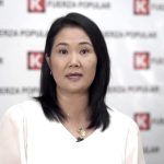 La líder opositora peruana Keiko Fujimori y unos 40 implicados fueron excluidos este lunes por el Tercer Juzgado Penal Colegiado Nacional de todo lo actuado referido al delito de obstrucción a la justicia en el juicio por lavado de activos en su contra.