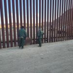 Migrante hallada muerta en la frontera de EE.UU., en Baja California.