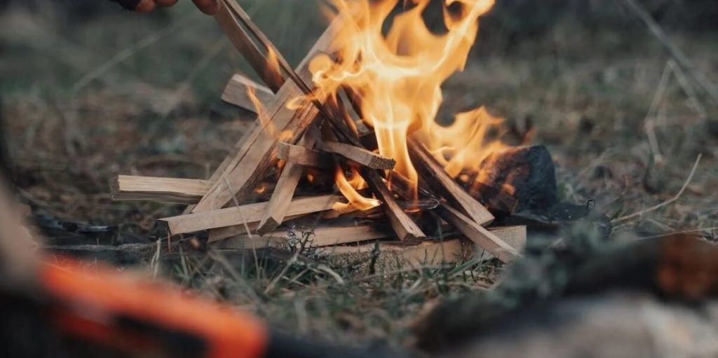 Bomberos de Cuenca sugieren no realizar fogatas en trayecto de romería hacia la Virgen de El Cisne.