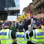 El primer ministro del Reino Unido, Keir Starmer, convocó a una nueva reunión del gabinete de emergencia -más conocido como COBRA- en Downing Street, para abordar los desórdenes violentos que han sucedido a lo largo de esta semana en el Reino Unido. EFE