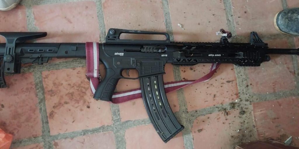 El 14 de agosto, hubo armamento decomisado en un operativo conjunto ejecutado por las Fuerzas Armadas y la Policía Nacional, en Ponce Enríquez. Cortesía