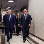Las conversaciones entre los presidentes de Rusia y Palestina, Vladímir Putin y Mahmud Abás, comenzaron en Novo-Ogariovo, la residencia oficial del mandatario ruso
