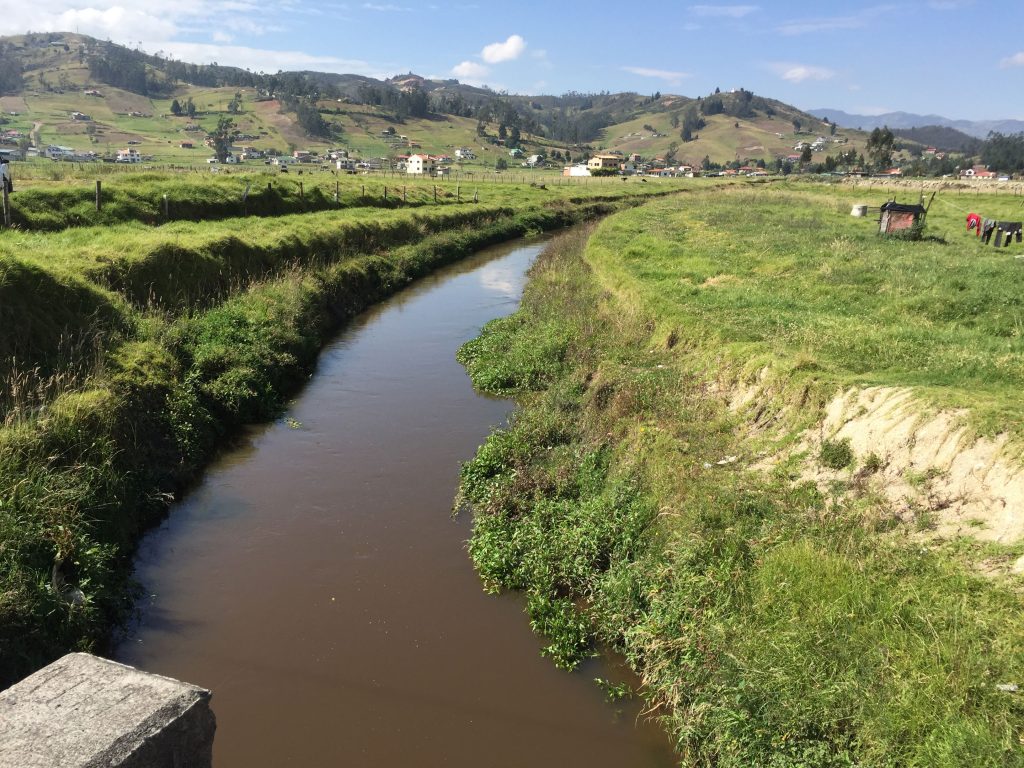 Especialistas creen que se puede extraer agua subterránea que está en el río Tarqui, al sur de Cuenca.