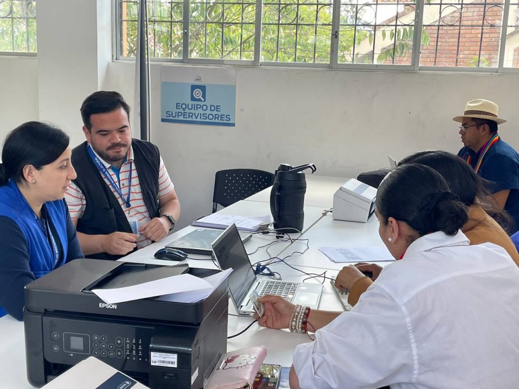 CNE en Azuay tiene tres módulos para apoyar en la inscripción de candidatos a asambleístas.