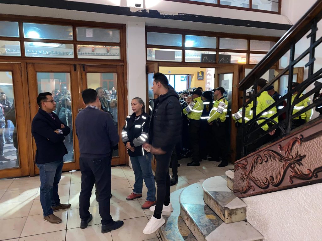 Personal de la Intendencia informó que el concierto fu suspendido por falta de permisos. /Cortesía