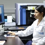 Daniela Arellano, graduada en Ingeniería en Nanotecnología en la Universidad Yachay.