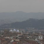 Cuenca con aire contaminado por bruma por incendios forestales.