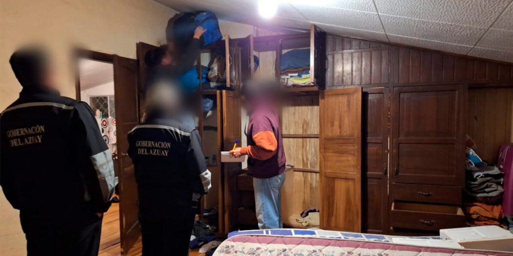 Autoridades clausuraron un centro de rehabilitación de adicciones que presentaba irregularidades y no tenía permisos de funcionamiento.