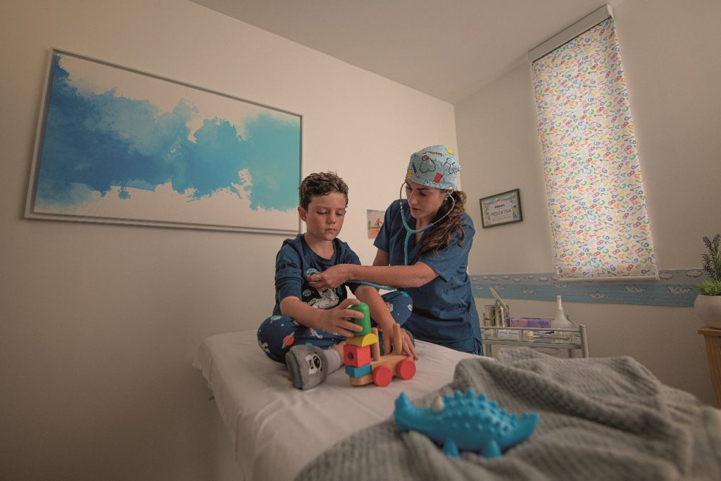 Humana cuenta con especialistas y prestadores de salud de la más alta calidad, comprometidos con la innovación y la mejora continua para ofrecer una atención excepcional