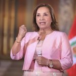 a Fiscalía de Perú ha abierto una nueva investigación preliminar a la presidenta Dina Boluarte por presunto encubrimiento en la fuga del líder de su antiguo partido