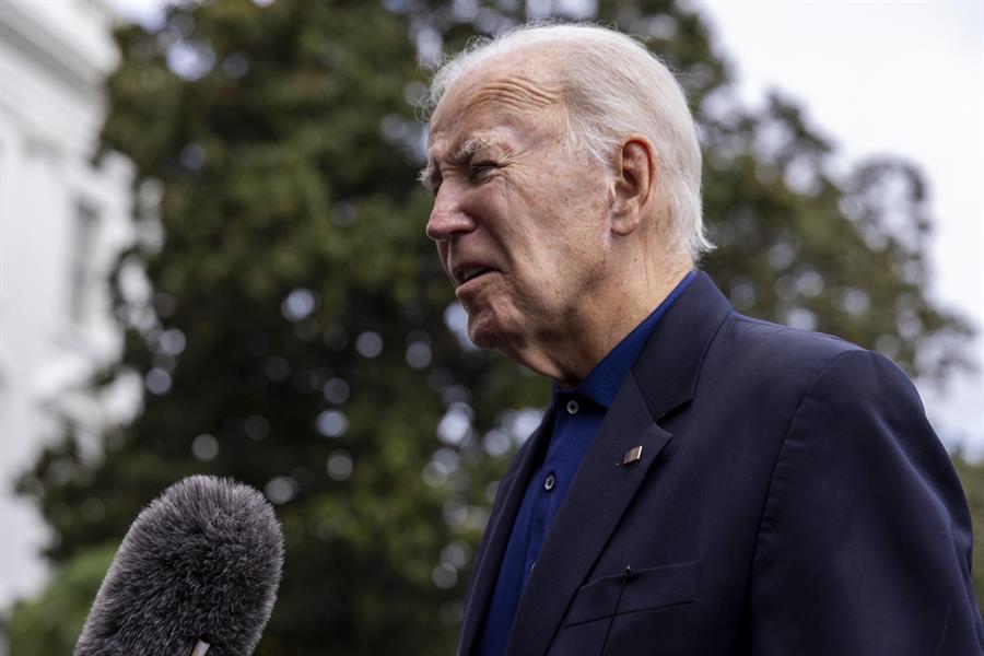 El presidente de Estados Unidos, Joe Biden, propuso una nueva normativa para prohibir la circulación de automóviles fabricados con tecnología vinculada a China y Rusia.