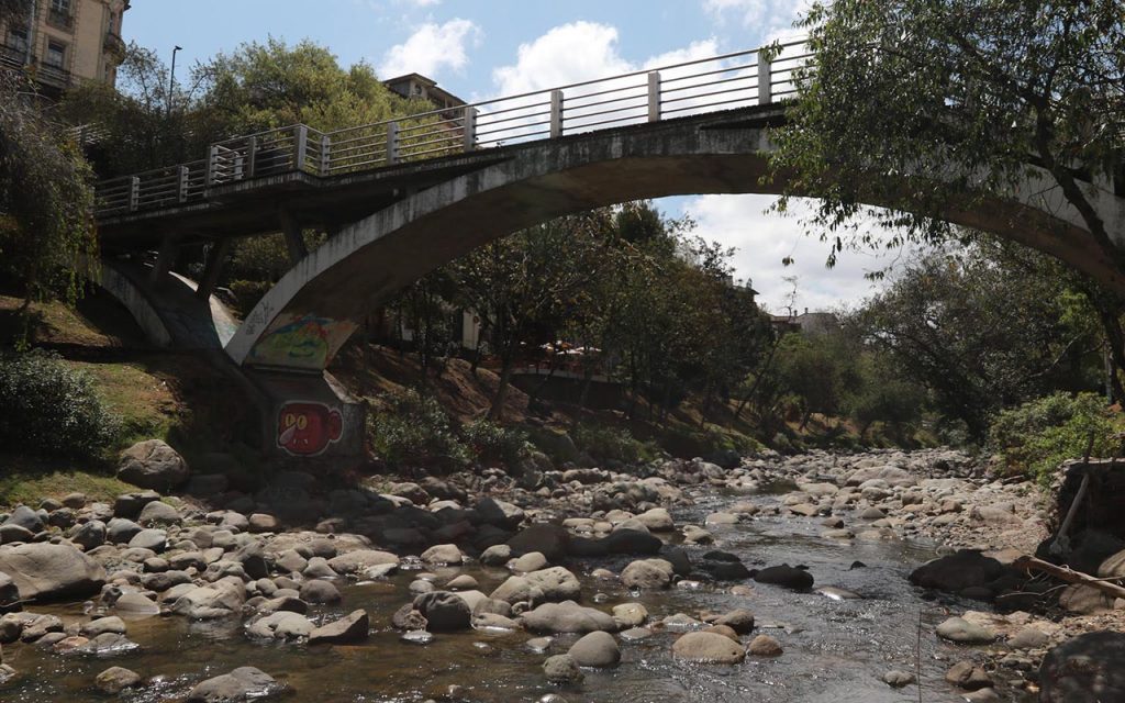 Solo si llueve, al menos, un 5 % más, se dejarán de lado los cortes de energía en el país.