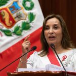 Dina Boluarte, pidió este domingo al Congreso aprobar el proyecto de ley que tipifica el delito de terrorismo urbano para combatir el sicariato, secuestro, extorsión y posesión de armas de fuego de procedencia ilegal, en pleno estado de emergencia en 14 distritos por la ola de inseguridad ciudadana.